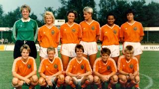 50 jaar vrouwenvoetbal: De gedreven generatie van de jaren 80